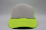 Gorra trucker de malla, color neón amarillo, ajustable.
