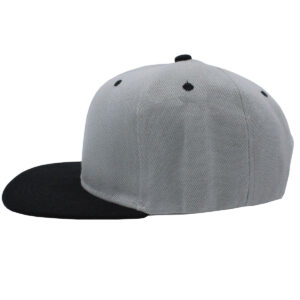 Gorra acrílico plana, ajustable.