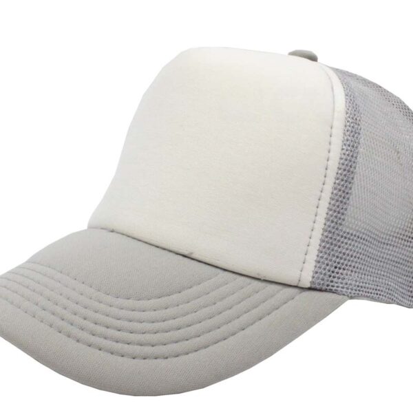 Gorra trucker de malla, color blanco/gris claro, ajustable.
