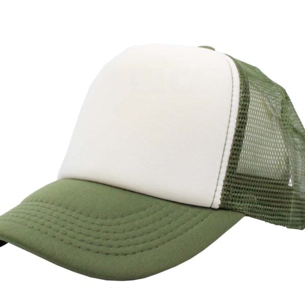Gorra trucker de malla, color blanco/verde militar, ajustable.