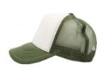 Gorra trucker de malla, color blanco/verde militar, ajustable.
