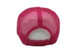 Gorra trucker de malla, color rosa mexicano, ajustable.
