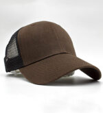 Gorra acrílico, color alegre, ajustable.