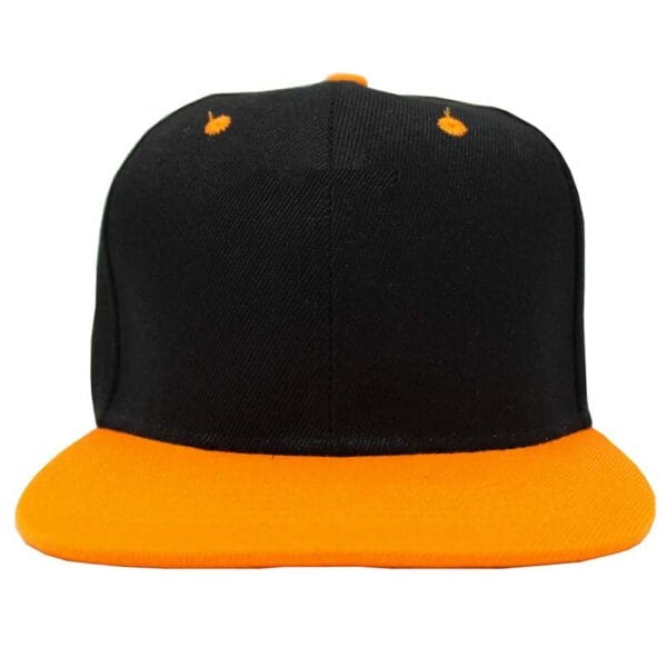 Gorra acrílico plana, ajustable.