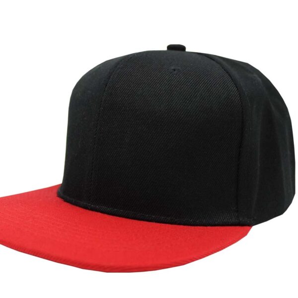 Gorra acrílico plana, ajustable.