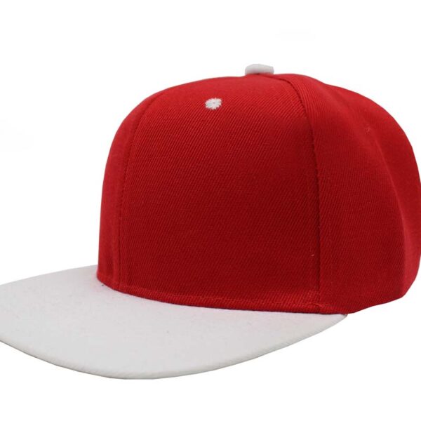 Gorra acrílico plana, ajustable.