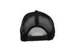 Gorra trucker de malla, color negro, ajustable.