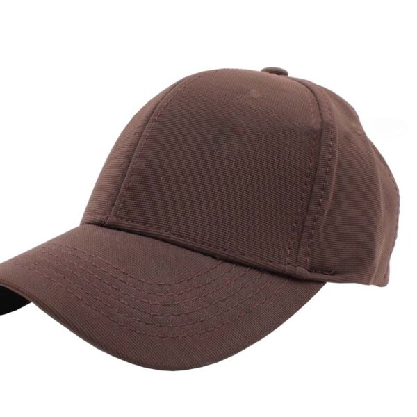Gorra flex, color cafe, ajustable.