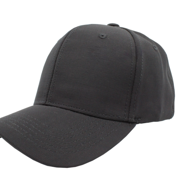Gorra flex, color negro, ajustable.